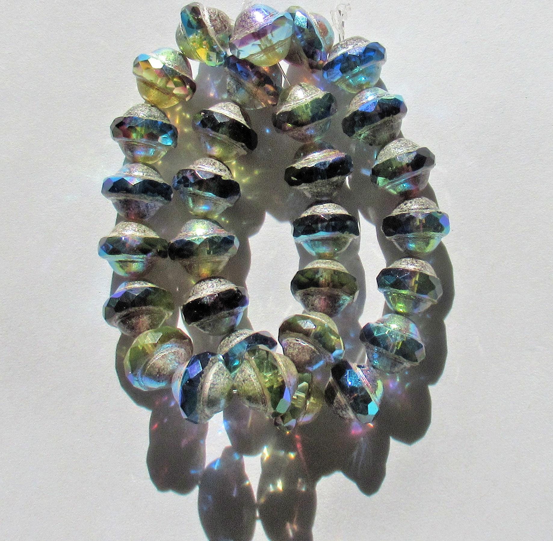 15 Czech glass saturn / saucer beads - 8 x 10mm blue & purple / amethyst ab color mix with a silver ab picasso accents - C00573