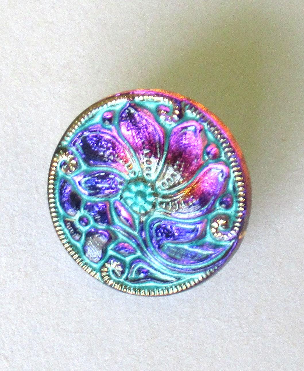 One 18mm Czech glass flower button - iridescent purple & pink flower w/ blue wash and gold accents - decorative floral shank button - 00833