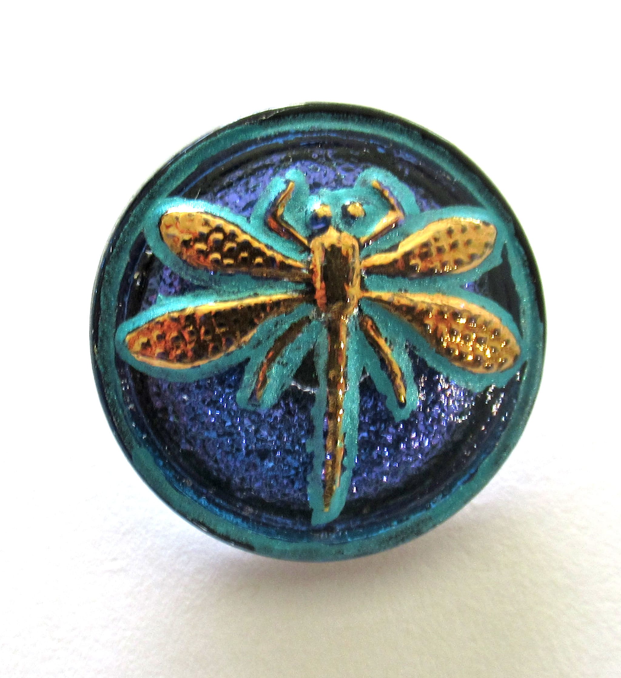 One 18mm Czech glass dragonfly button - iridescent purple with a gold dragonfly & a turquoise wash - decorative shank buttons - 00522