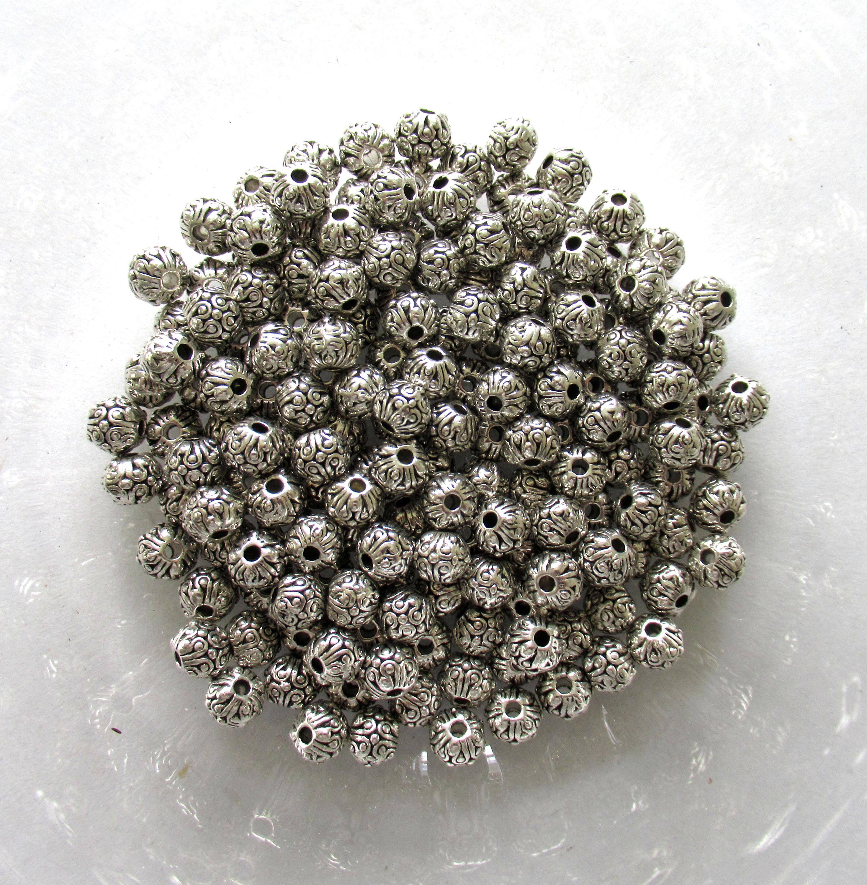 Antique Tibetan style - silver tone metal alloy beads - 5mm - ornate round beads - 23 pieces - C0087