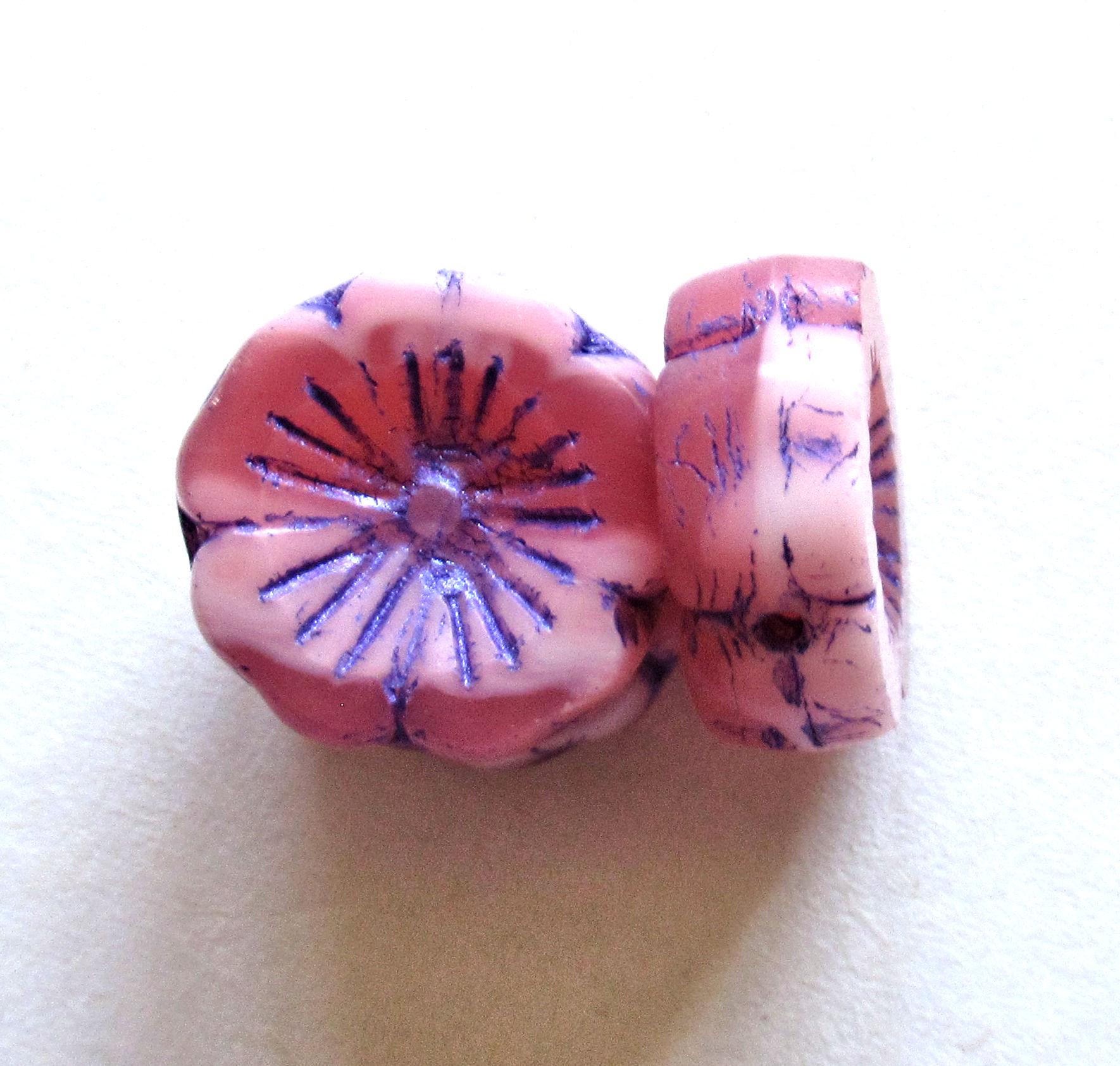 Six Czech glass flower beads - 14mm - light & dark pink mix w/ purple accents - table cut - Hawaiian hibiscus flower beads - C00342