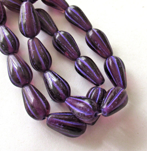 Ten Czech glass teardrop melon beads - amethyst w/ bright purple accents - 15 x 8mm tear drops 00302