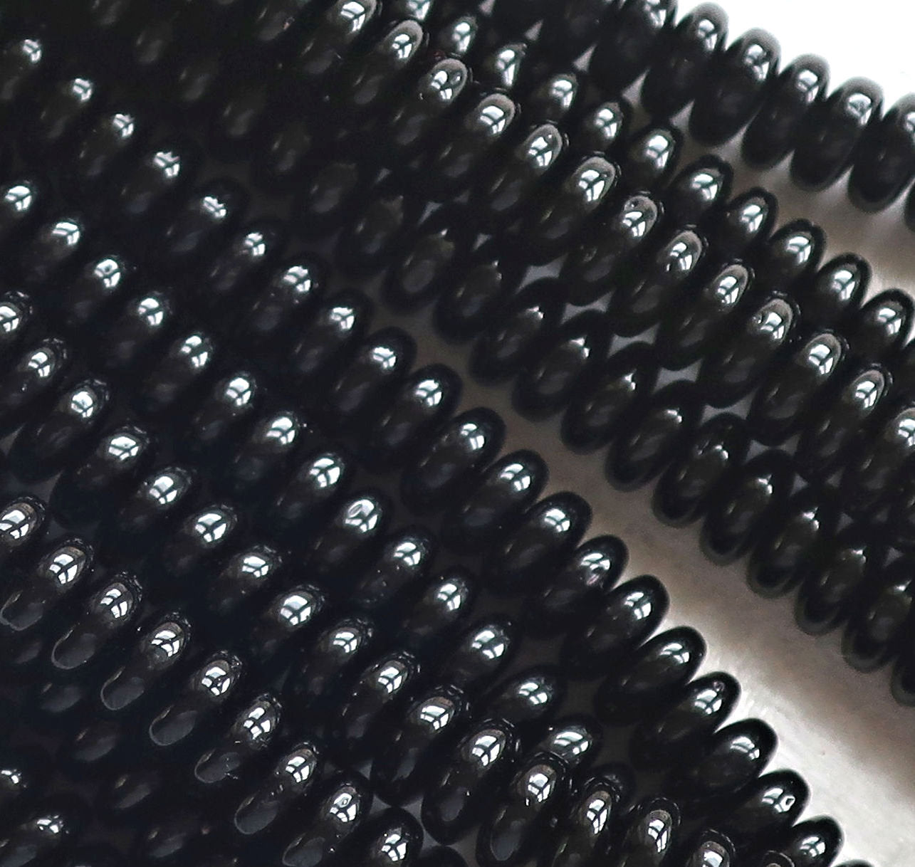 Lot of 50 6mm Czech glass rondelle beads, jet black flat spacers or rondelles C8601