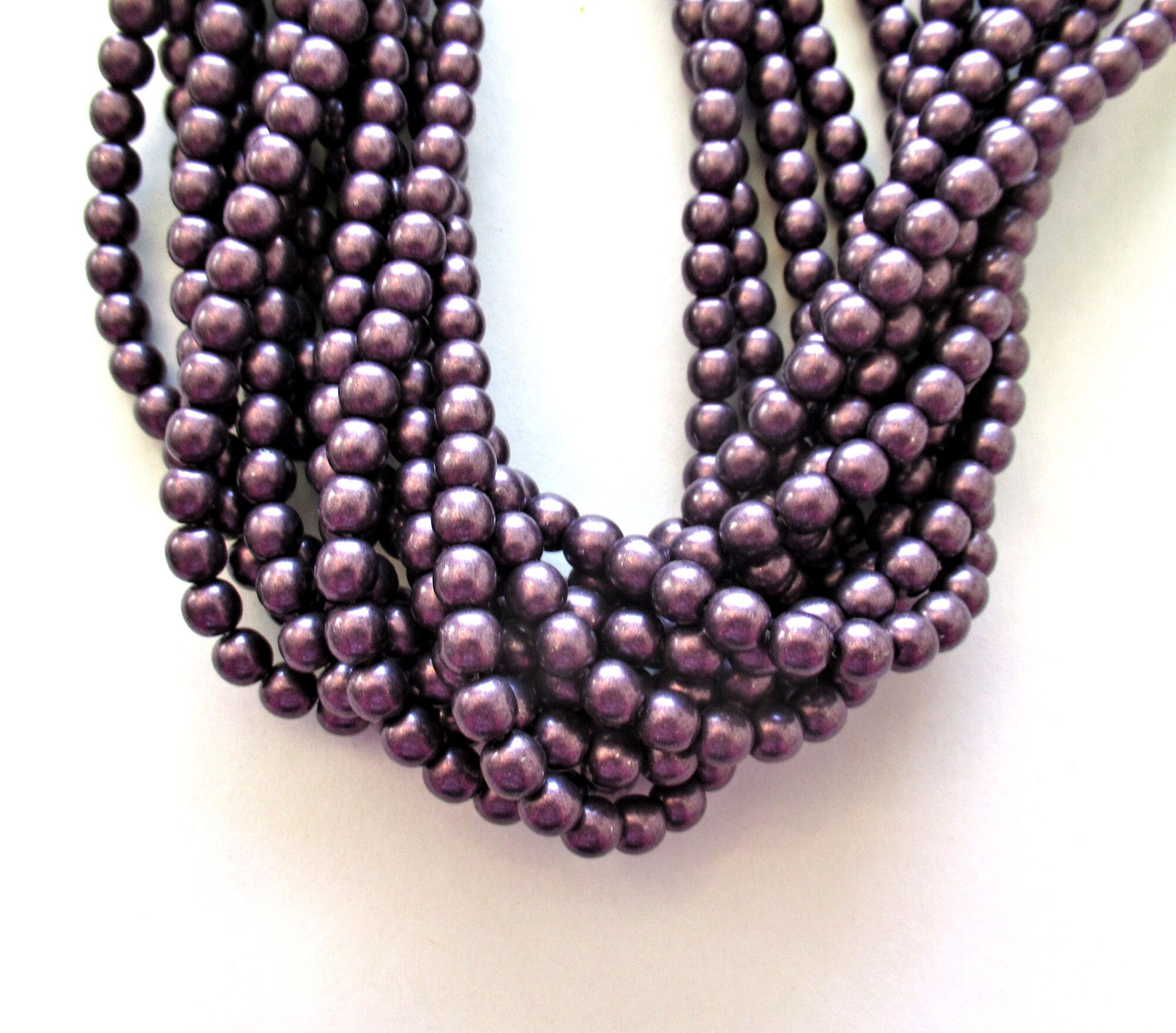 Fifty 6mm Czech glass druks - Saturated Matte Metallic Tawny Port - amethyst - purple - smooth round druk beads C0027