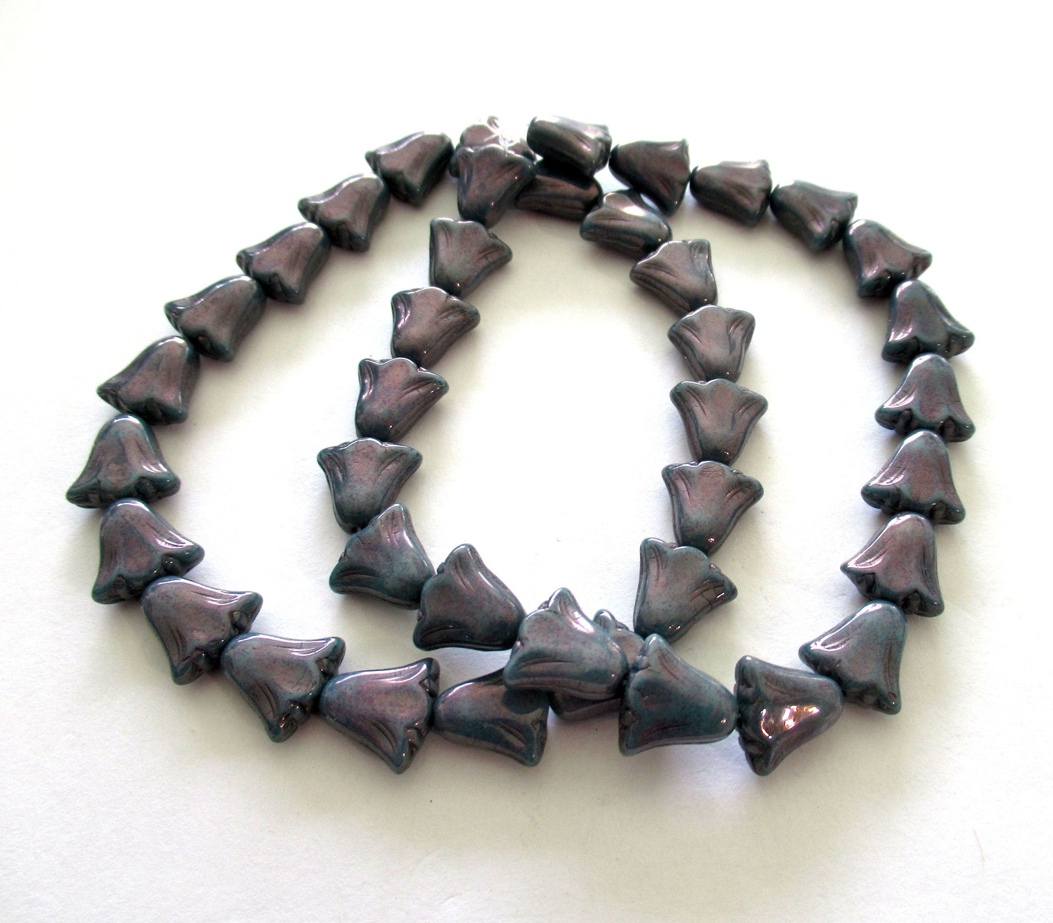 15 Czech glass flower beads - 10 x 10mm opaque blue beads with a purple luster finish - lily flower beads - 00441