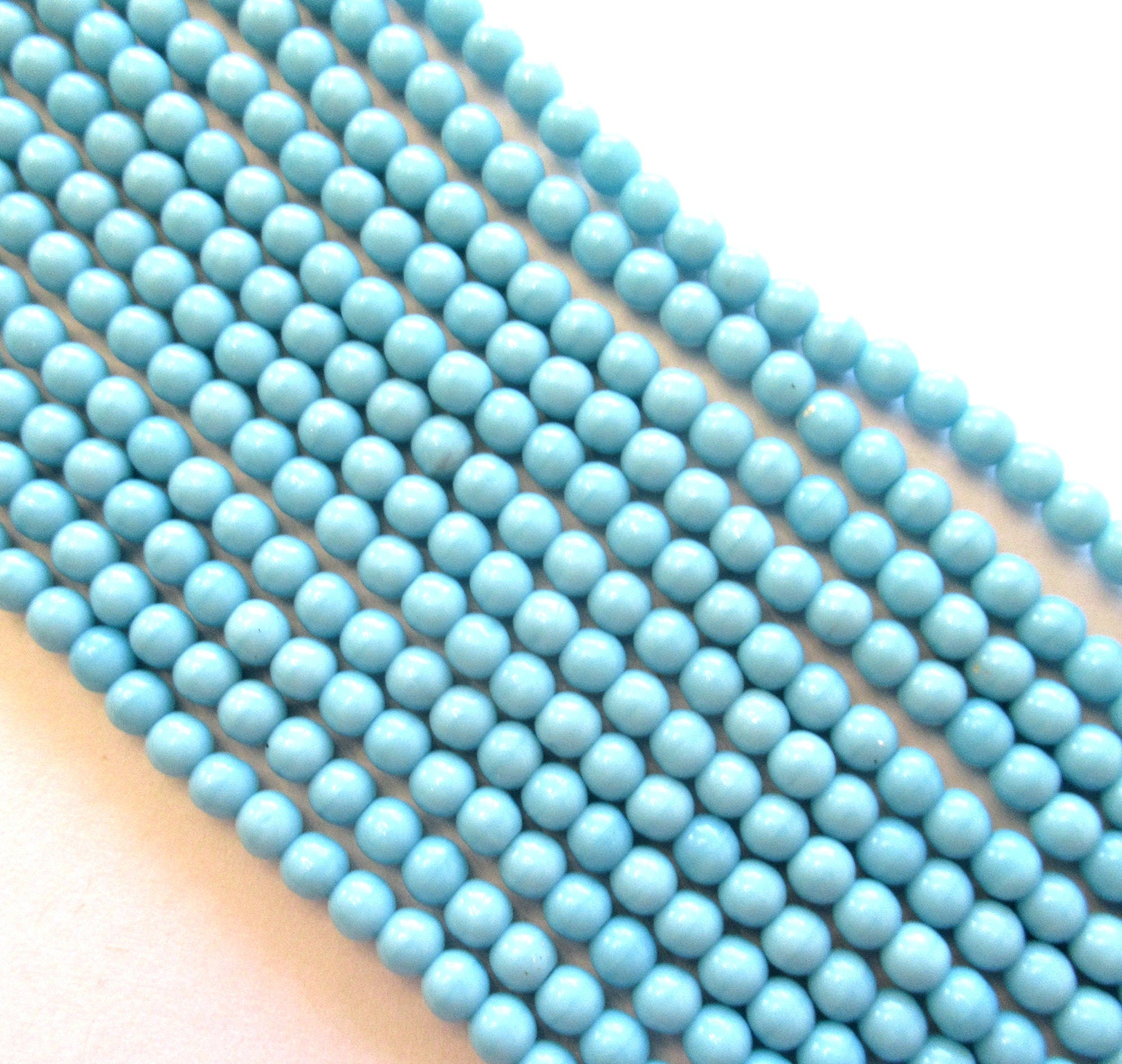 Lot of 100 4mm opaque baby blue glass Czech druk beads - turquoise blue smooth round druks, C0006