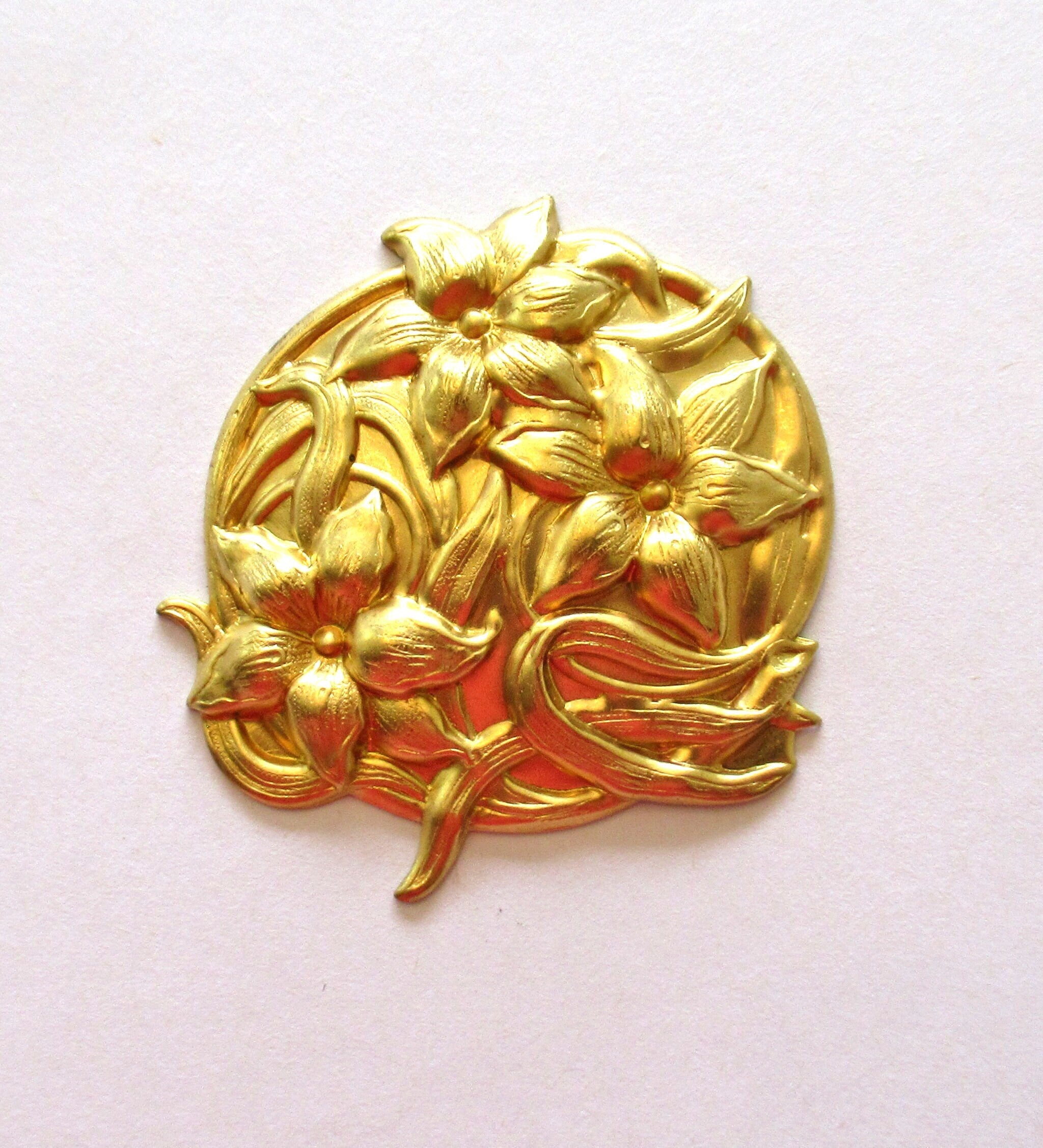 One raw brass floral medallion - stylized Victorian flower pendant -ornament - brass stamping - 2 inches in diameter- made in USA C0095