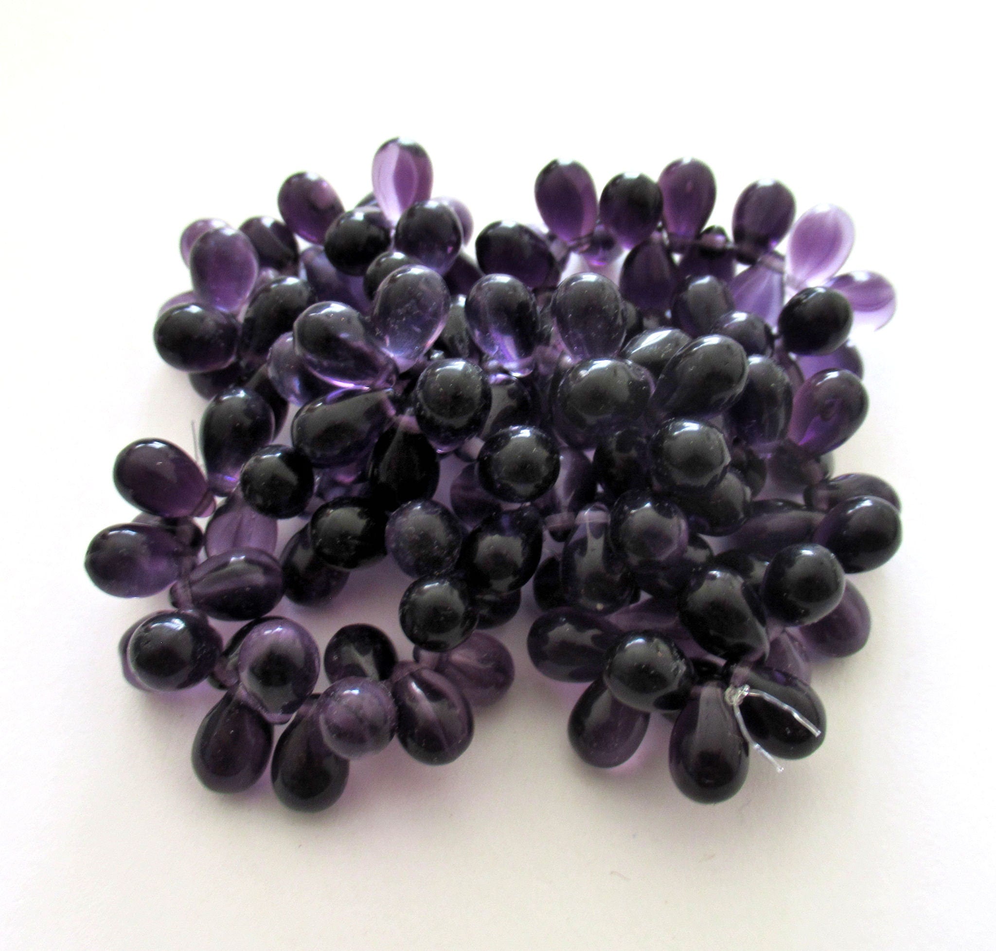 Lot of 25 Czech glass drop beads - deep violet - tanzanite - purple - smooth teardrop beads - 9 x 6mm C00521