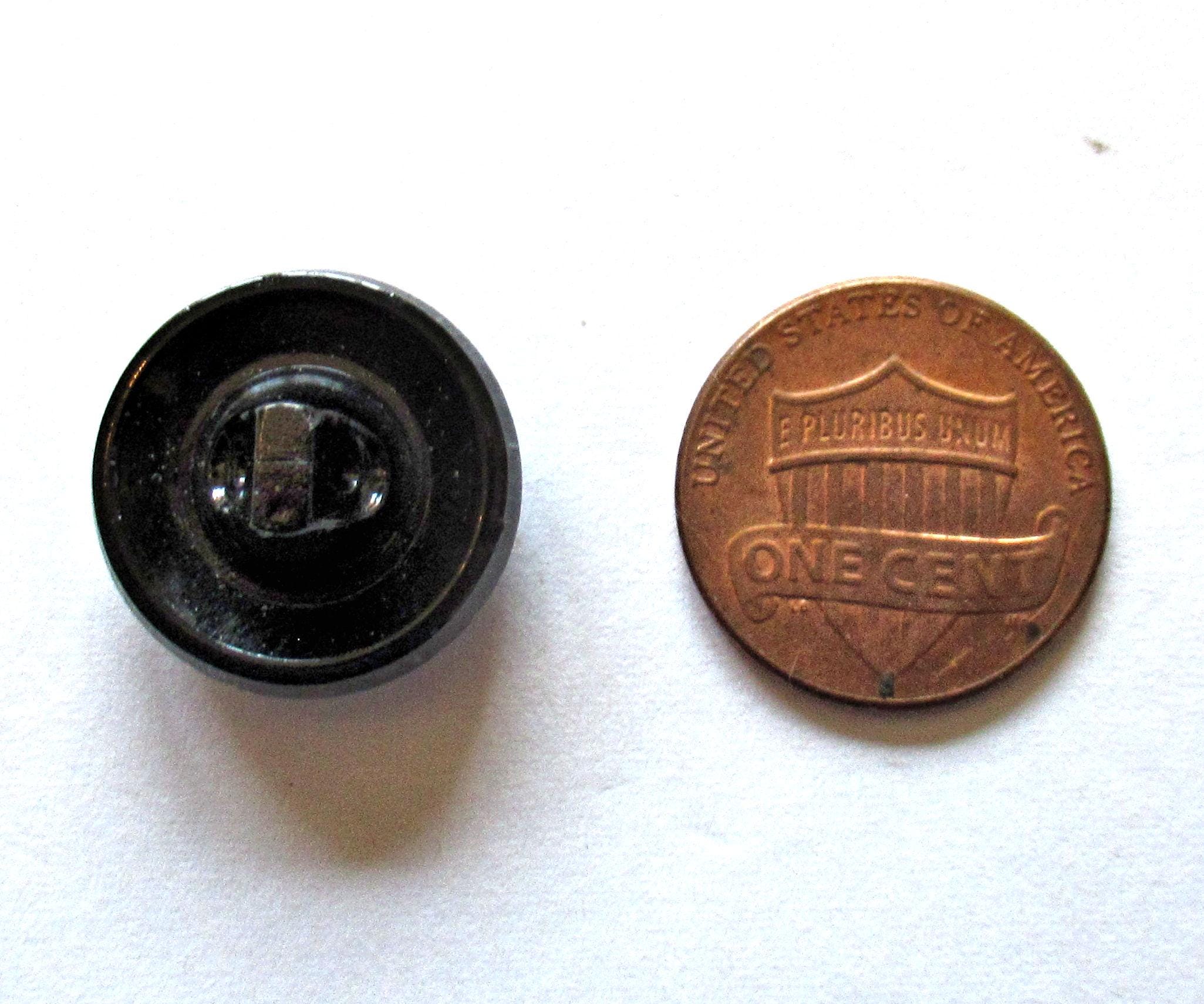 One 18mm ornate Czech glass button - black with an AB finish - decorative shank button - 00051