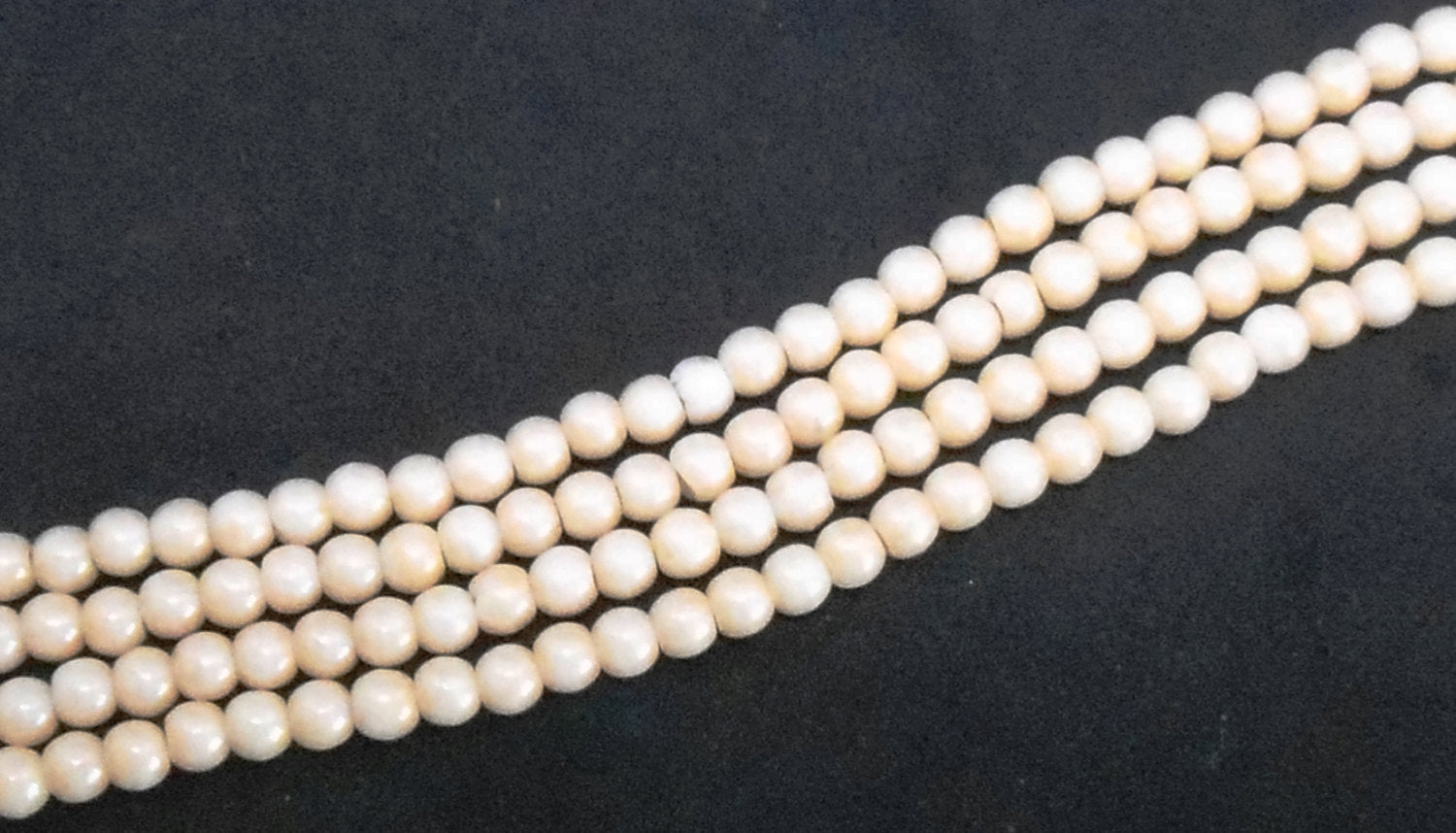 Lot of 100 3mm Czech glass druk beads, opaque champagne luster smooth round druks C8450