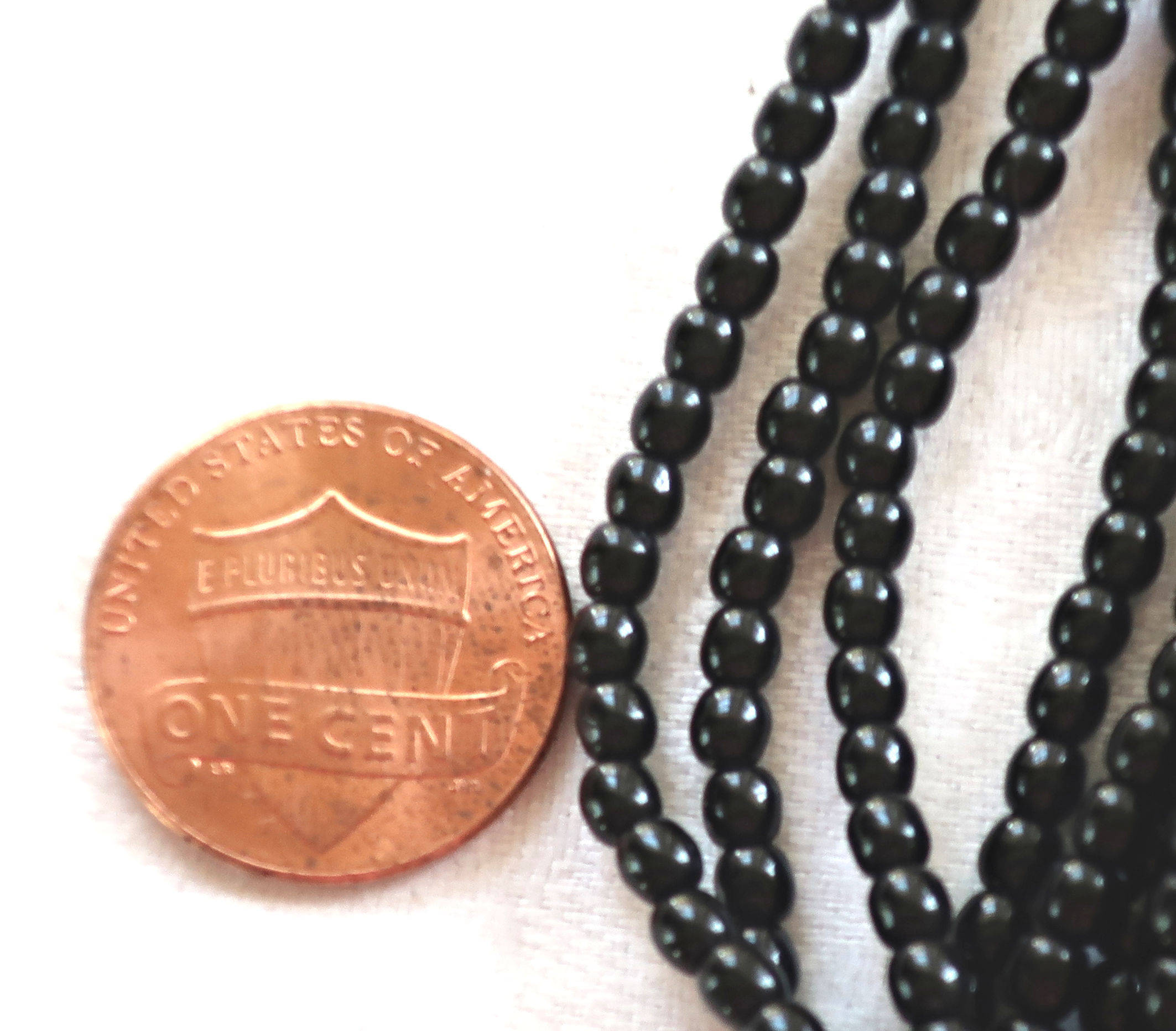 Lot of 100 4mm jet black Czech glass druks, smooth round druk beads C4301