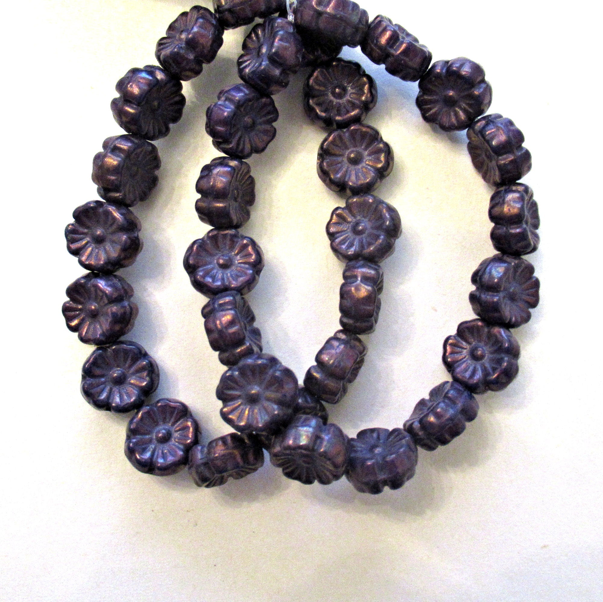 Lot of 16 9mm Czech glass flower beads - dark amethyst or purple w/ bronze luster finish - Hawaiian hibiscus flower beads C00041