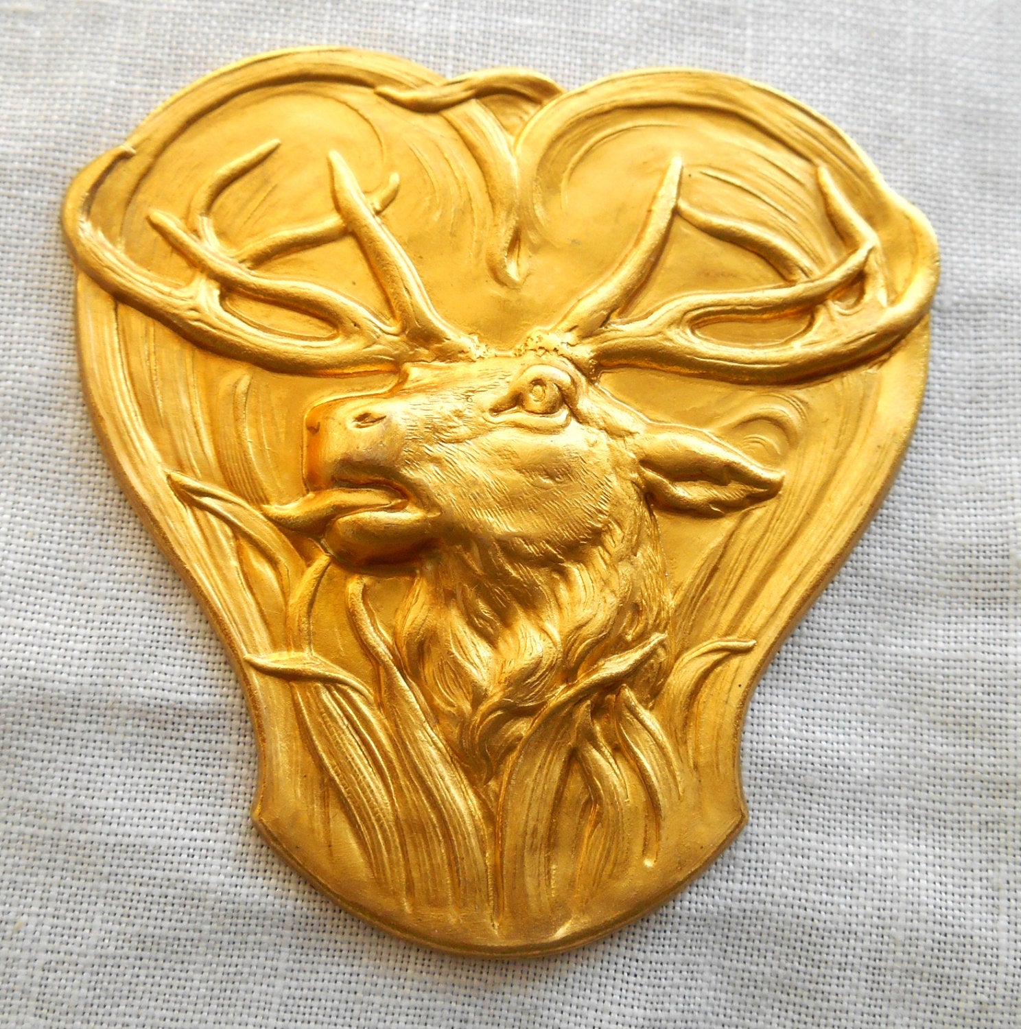 1 large raw brass stamping, Victorian, Arts & Crafts deer, buck, antlers, pendant, connector, ornament, 51mm USA made C11101