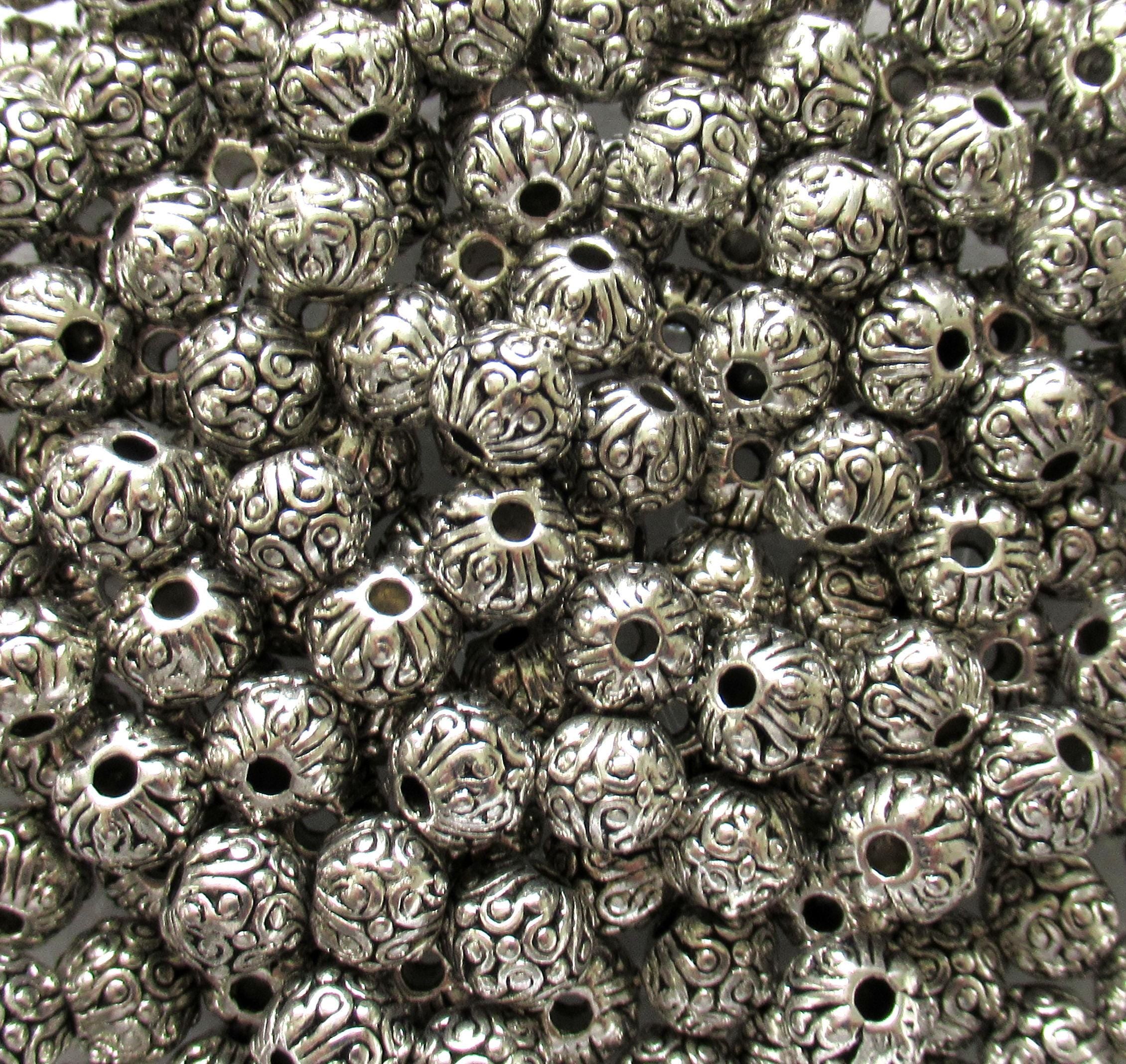 Antique Tibetan style - silver tone metal alloy beads - 5mm - ornate round beads - 23 pieces - C0087