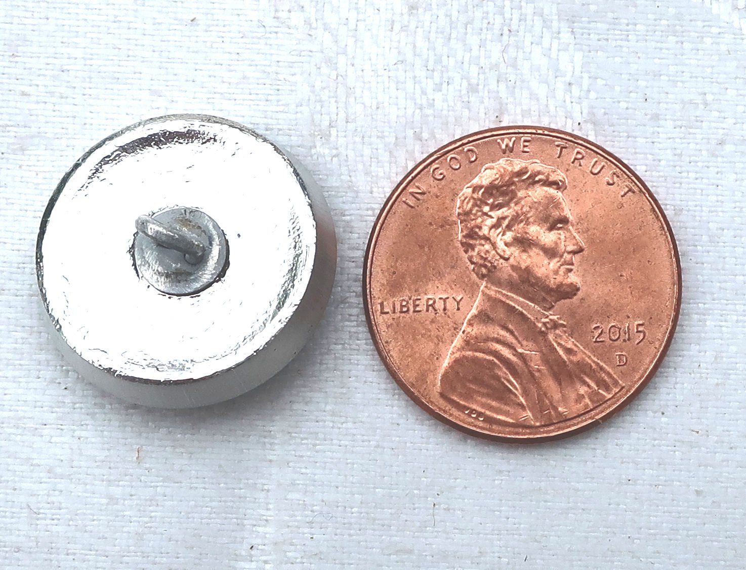 One 18mm iridescent Czech glass button, vitral pink, green yellow star flower button, decorative shank buttons 52201