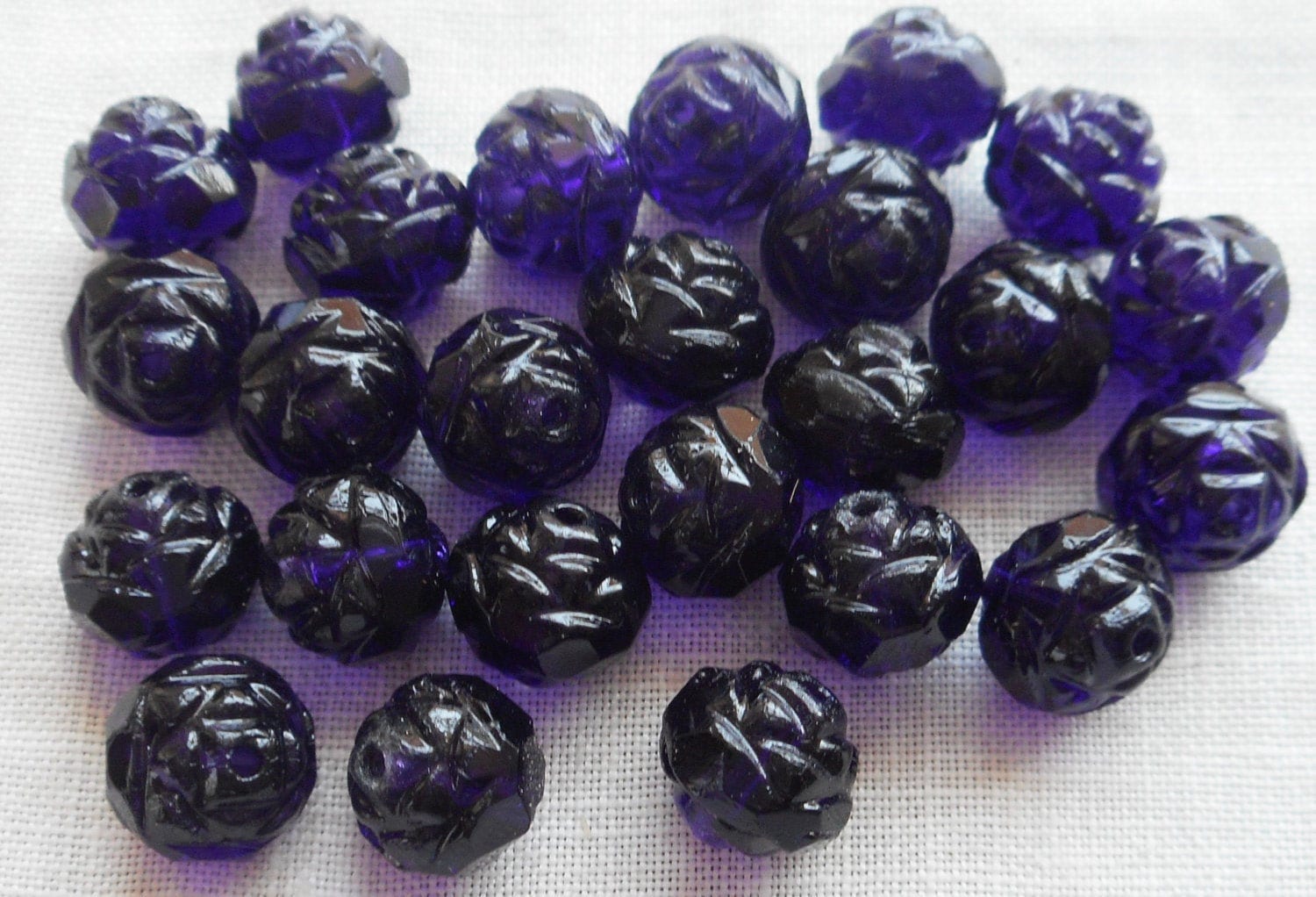 Twelve Tanzanite, Purple, Violet 7 x 8mm Rosebud beads, faceted, firepolished, antique cut, Czech glass beads C5601