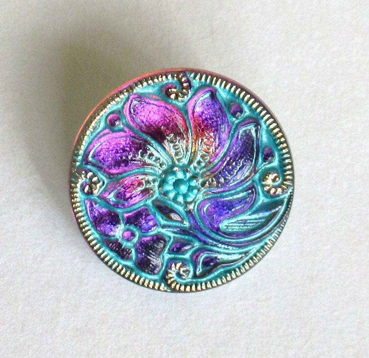 One 18mm Czech glass flower button - iridescent purple & pink flower w/ blue wash and gold accents - decorative floral shank button - 00833