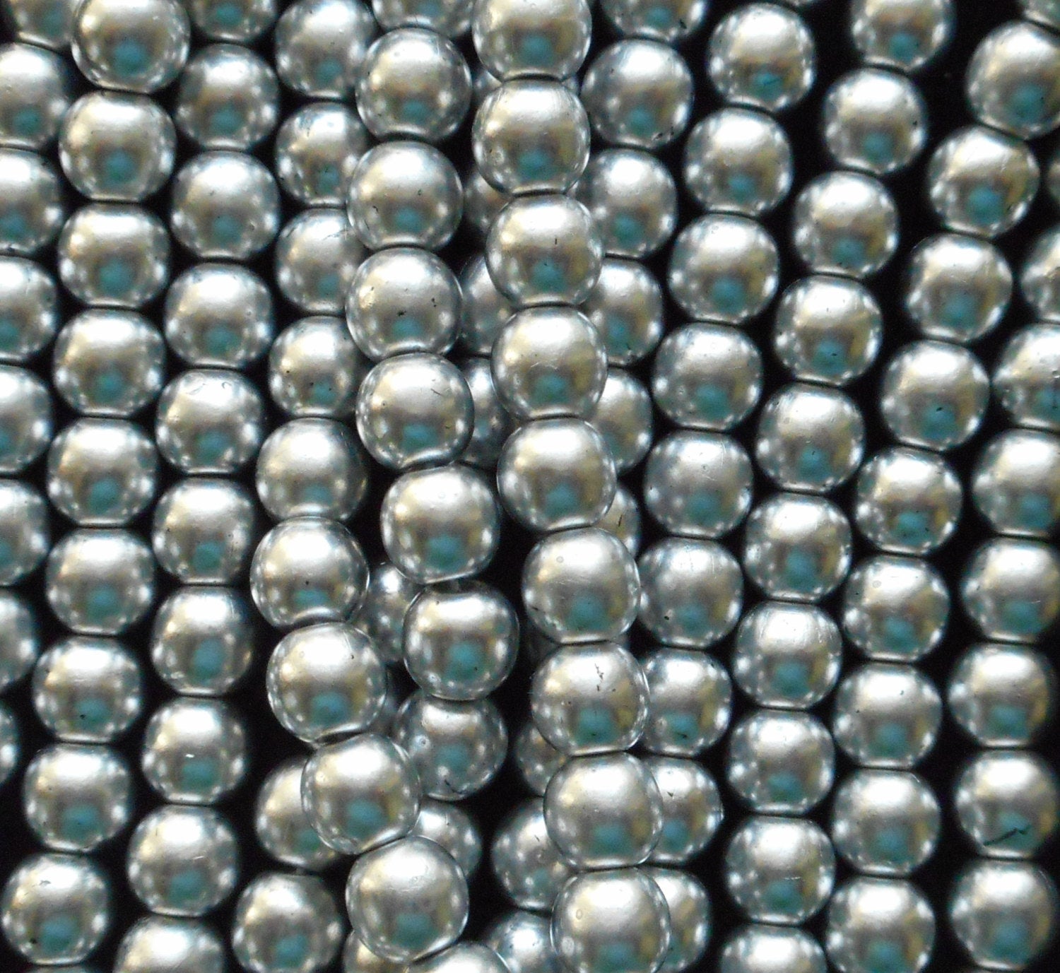 50 6mm Silver Czech glass druk beads, smooth round druks, 11150