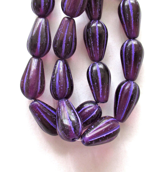 Ten Czech glass teardrop melon beads - amethyst w/ bright purple accents - 15 x 8mm tear drops 00302