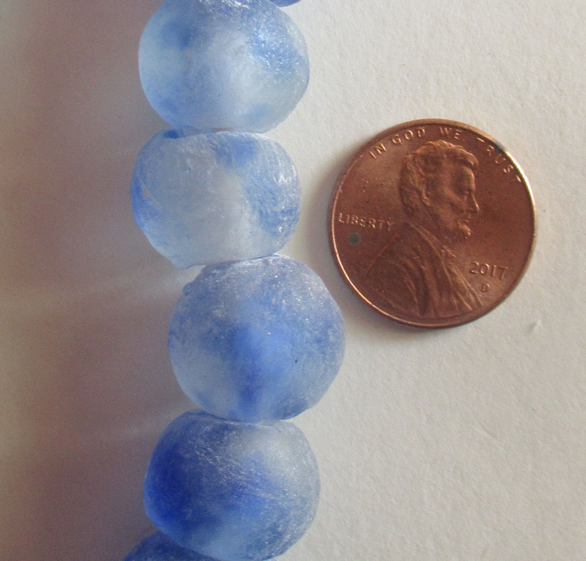 18mm round crackle glass cabochons, blue