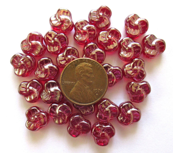 Lot of 25 9mm Czech red glass pansy beads - light garnet red shimmer flower beads C0009