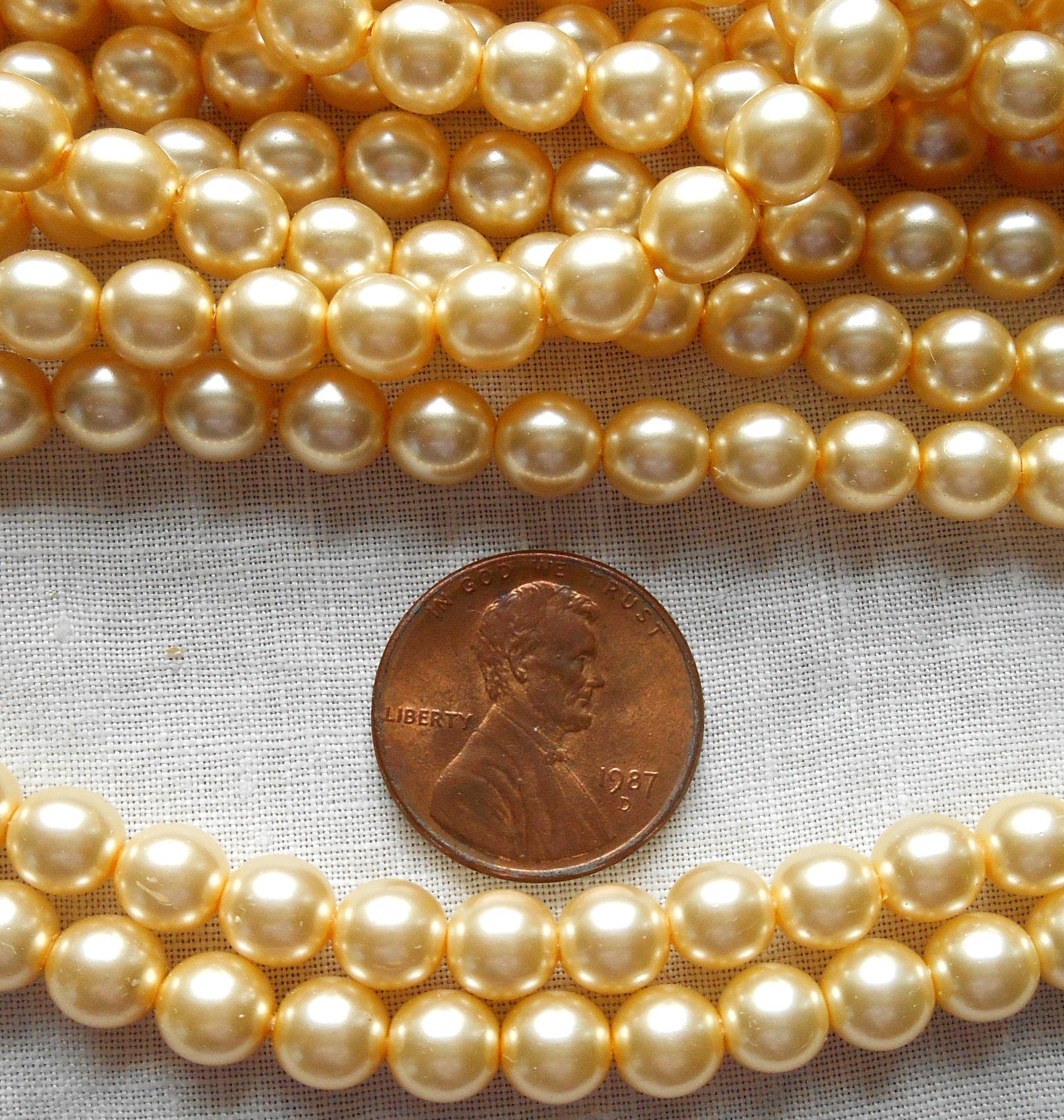 50 6mm cream glass pearl druk beads, off white Preciosa Czech round, smooth glass pearls C5450