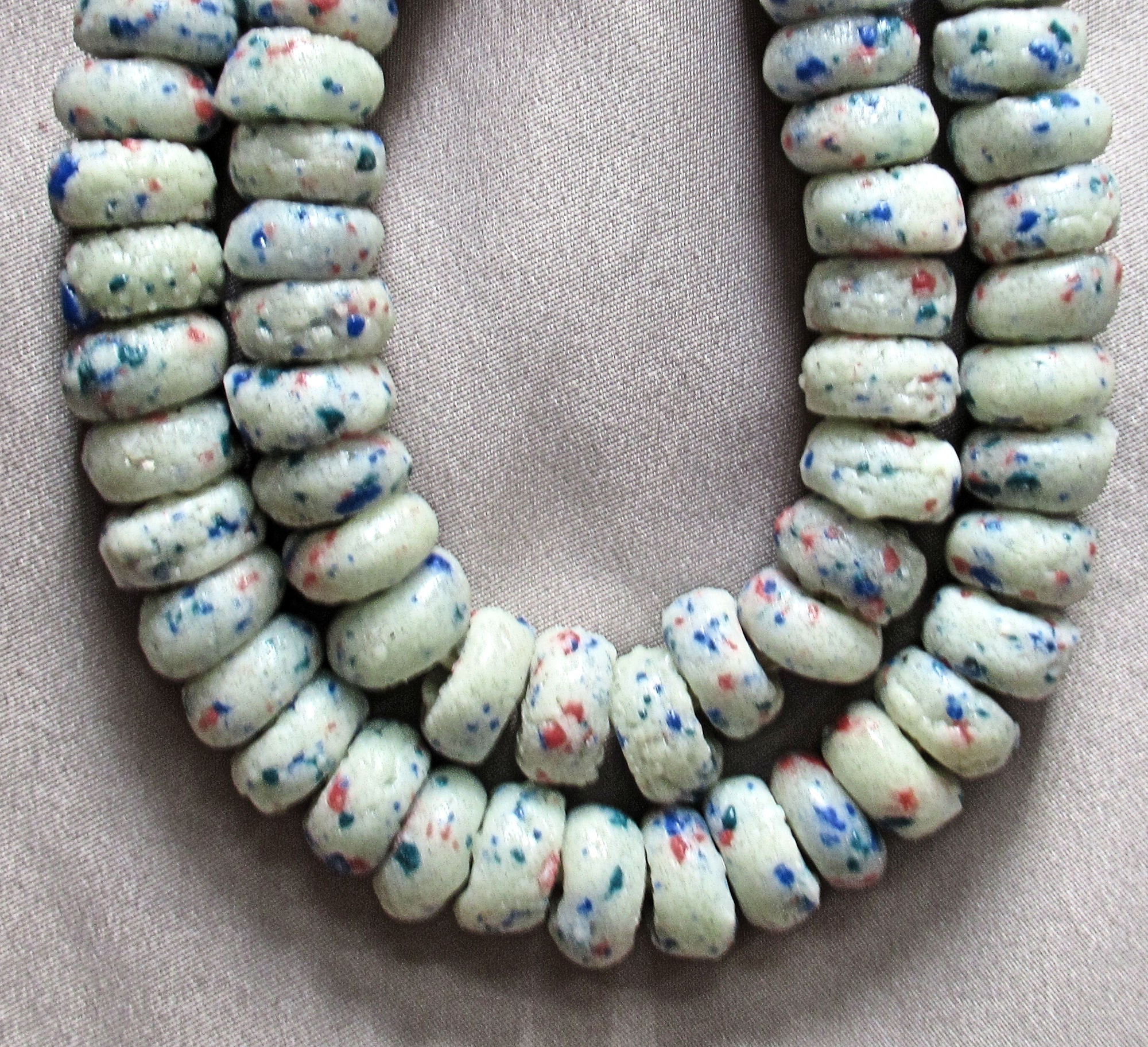 20 African recycled glass chunky spacer beads - red, white & blue spec –  Glorious Glass Beads