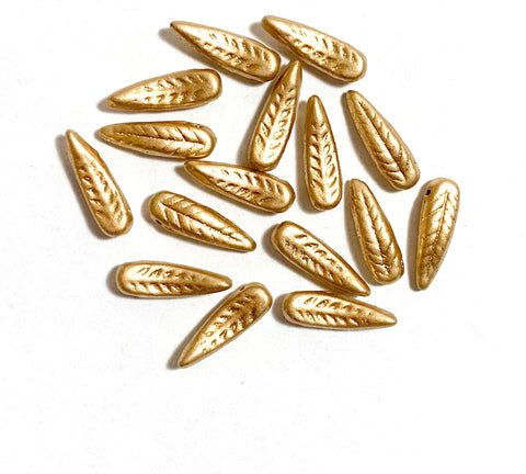 25 Czech glass curved feather or dagger beads - 17 x 5mm matte metallic gold textured pressed glass beads - C0096
