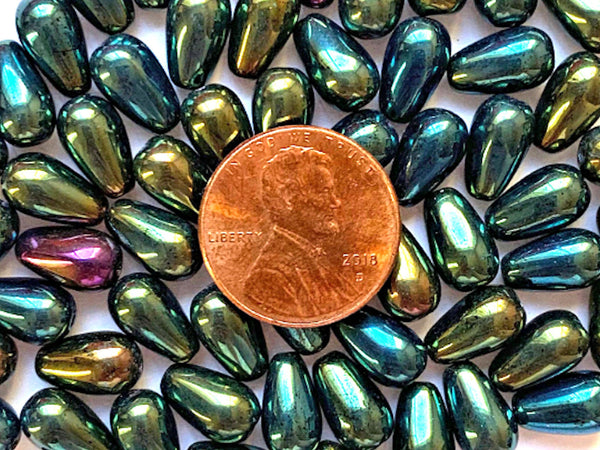 Lot of 25 10 x 6mm Czech glass green iris teardrop beads - center drilled smooth drop beads C0082
