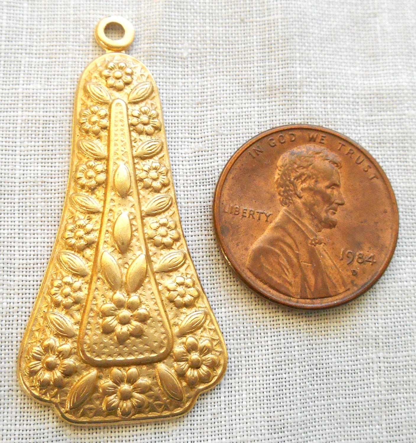 1 Raw Brass Stamping, a medium sized Victorian, Art Nouveau, Deco dangle, pendant, charm, drop, earring, 41mm x 19mm, made in the USA C1401 - Glorious Glass Beads