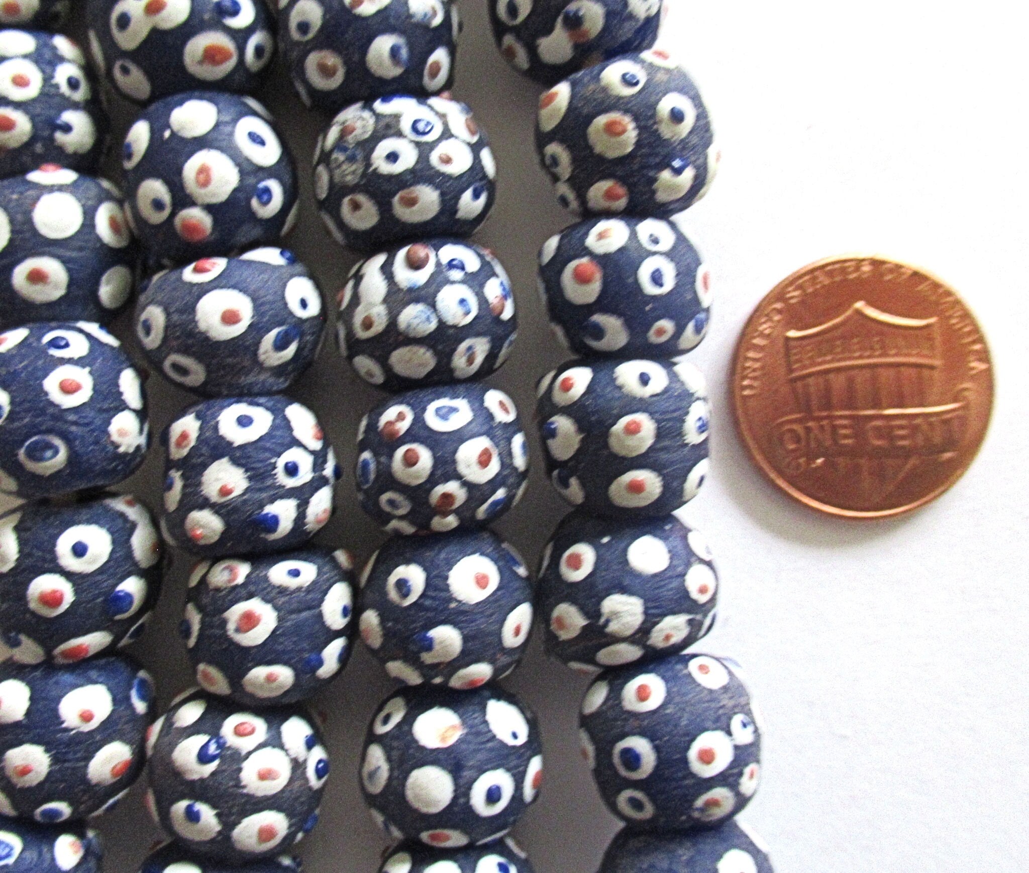 Lot of 8 African Ghana Krobo round glass evil eye beads - blue beads w –  Glorious Glass Beads