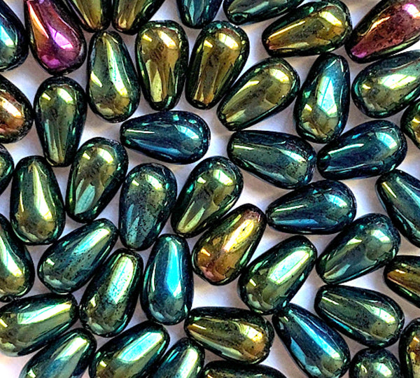 Lot of 25 10 x 6mm Czech glass green iris teardrop beads - center drilled smooth drop beads C0082