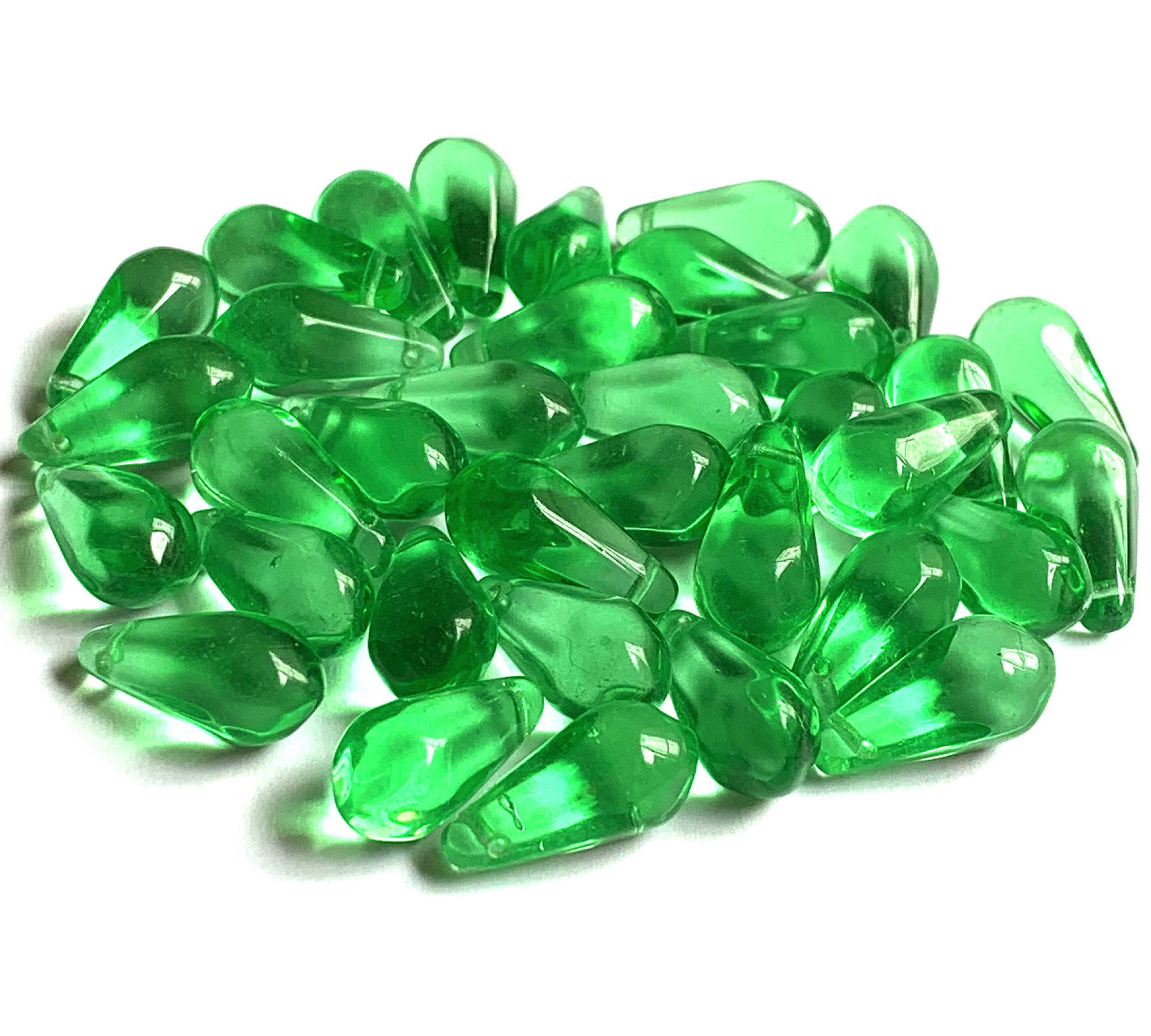 BIG BEAD LITTLE BEAD  15 Glass Beads Green Leaf Bead 18mm x 13mm