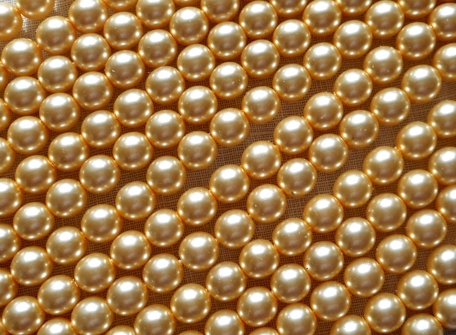 50 6mm cream glass pearl druk beads, off white Preciosa Czech round, smooth glass pearls C5450