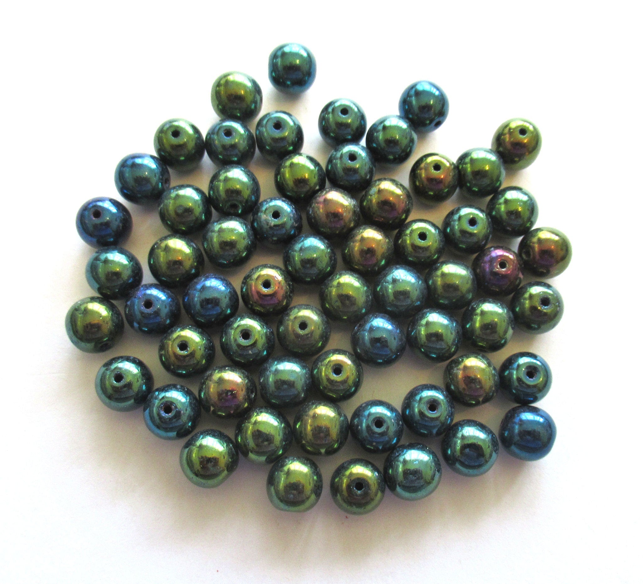 Lot of 25 8mm Czech glass druks - green iris smooth round druk beads C0003