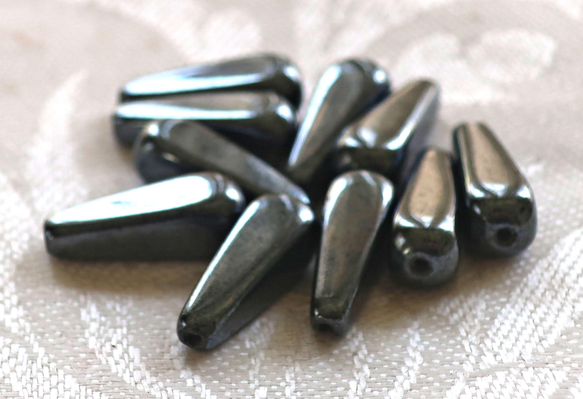 Lot of six 27 x 10mm hematite squared long teardrop Czech glass beads, large elongated tear drops C5301 - Glorious Glass Beads