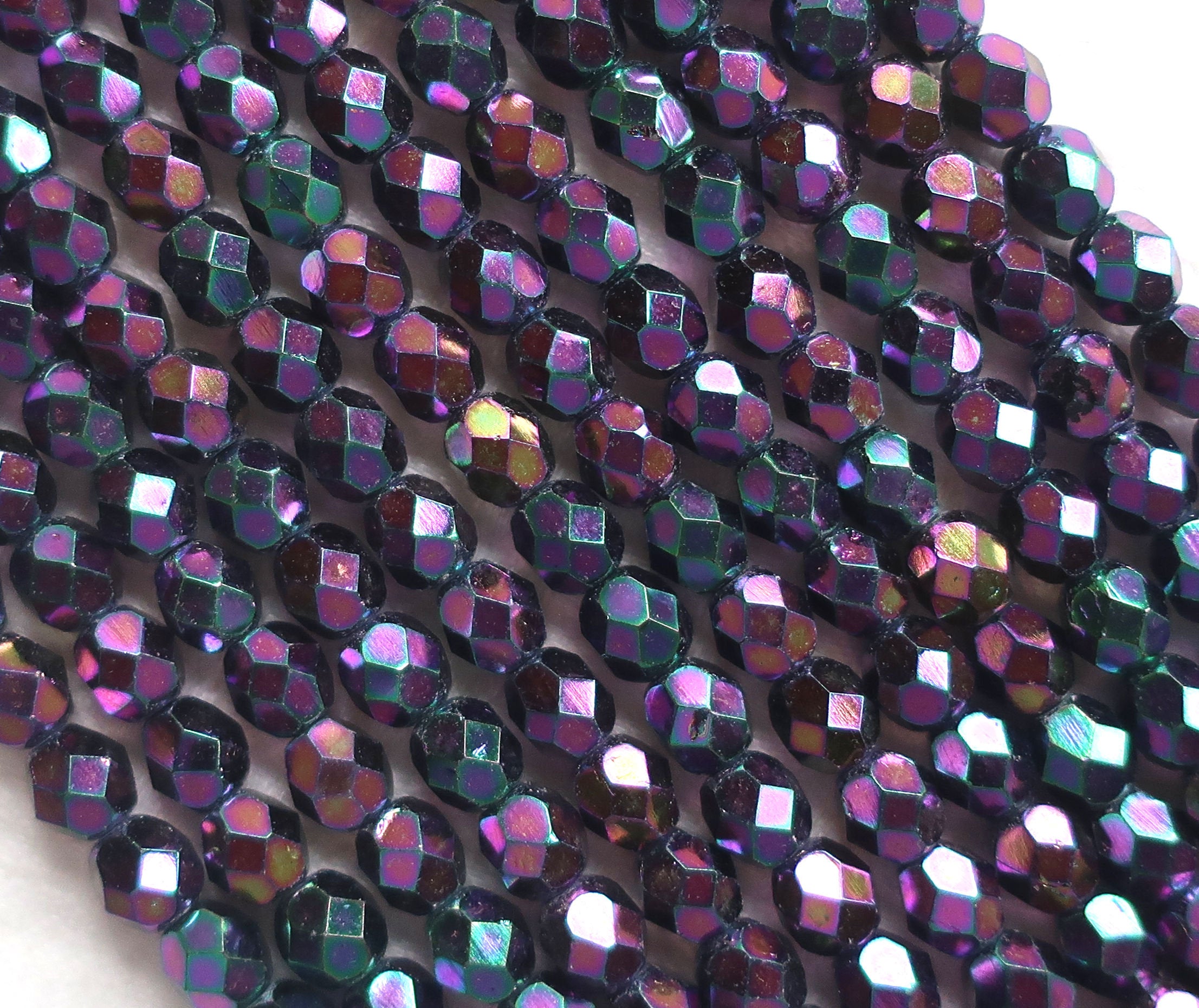 Lot of 25 6mm Purple Iris Czech glass beads, firepolished, faceted round beads C1501 - Glorious Glass Beads