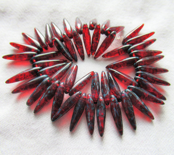 Lot of 50 Czech glass thorn beads - 4 x 15mm - transparent ruby red with a piacsso finish -side drilled thorns C56150