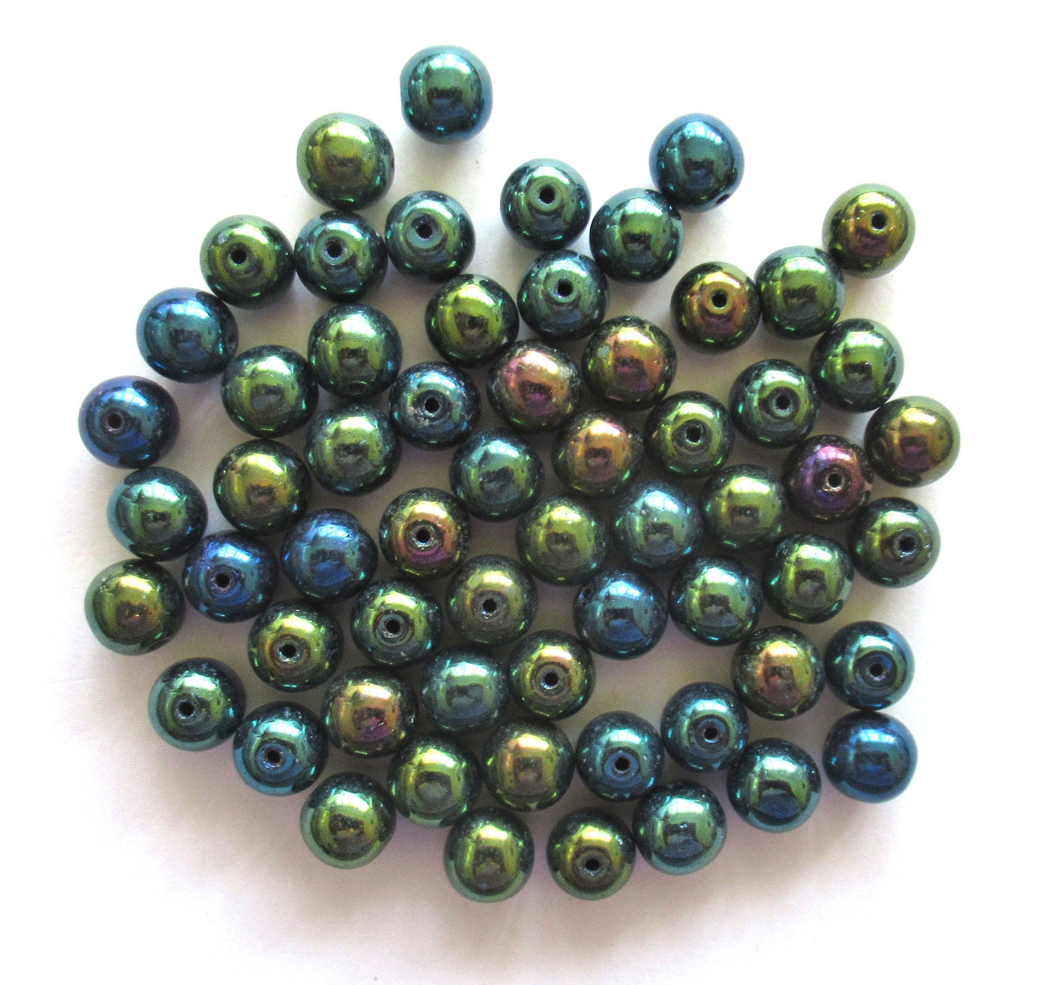 Lot of 25 8mm Czech glass druks - green iris smooth round druk beads C0003