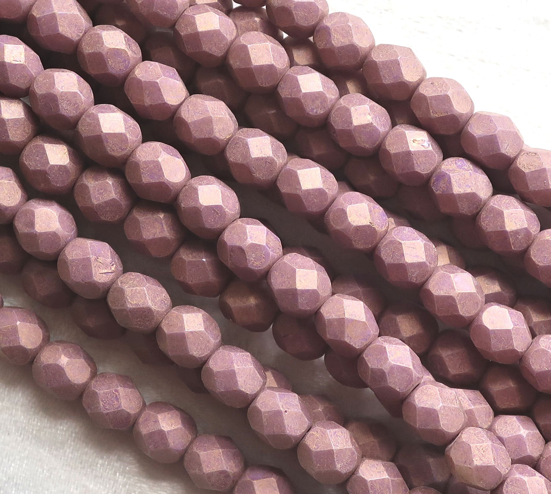 Lot of 25 6mm Pacifica Fig Czech glass beads, lavender, lilac, mauve, pink, purple, faceted, firepolished beads C8601 - Glorious Glass Beads