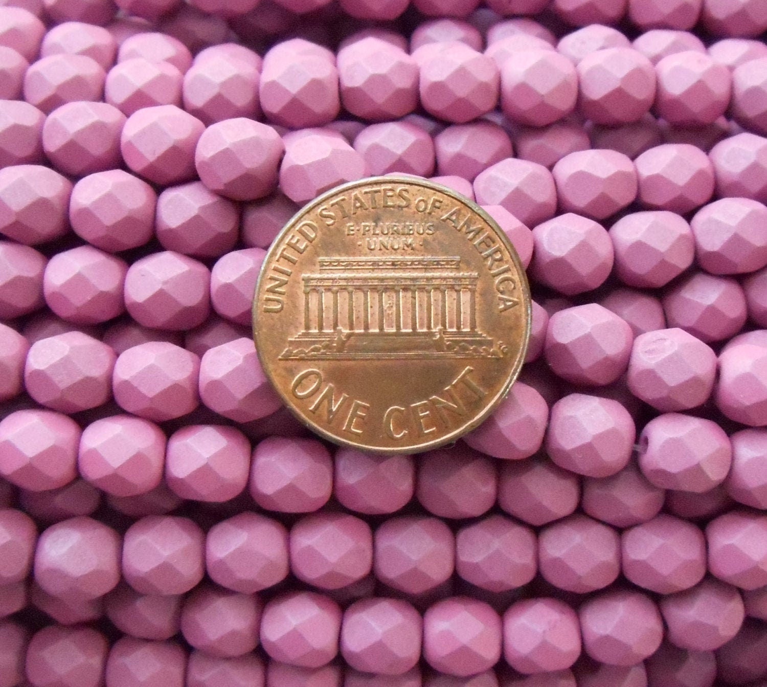 25 6mm Saturated lavender, mauve glass beads, fire polished, bright lavender faceted round beads C2725
