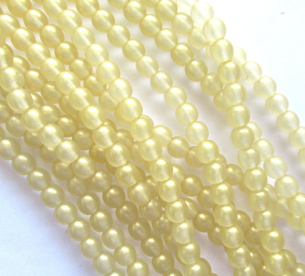 Lot of fifty 6mm Czech glass smooth round druk beads - gold lame druks - C0098
