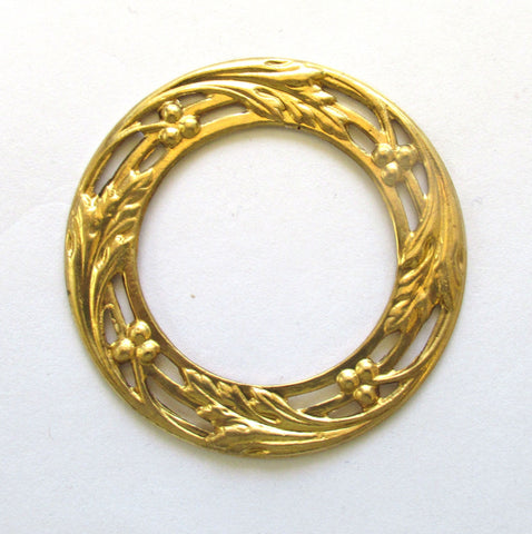 1 raw brass stamping, leaf and berries wreath, pendant, connector, ring, ornament - 43mm - made in the USA C0024