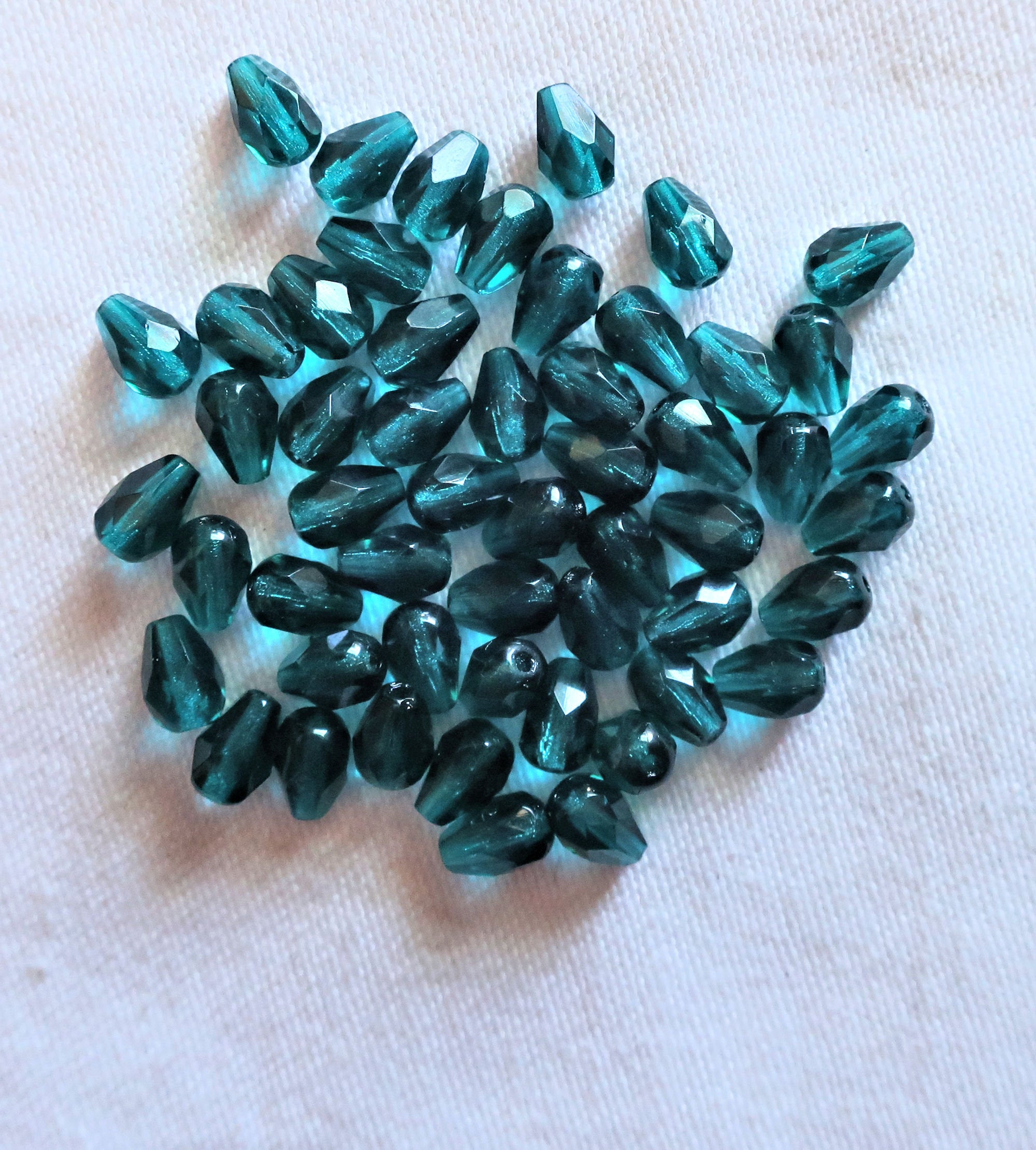 Lot of 25 6mm Czech glass blue green drop beads - teardrop shaped blue zircon / teal firepolished faceted beads C5701