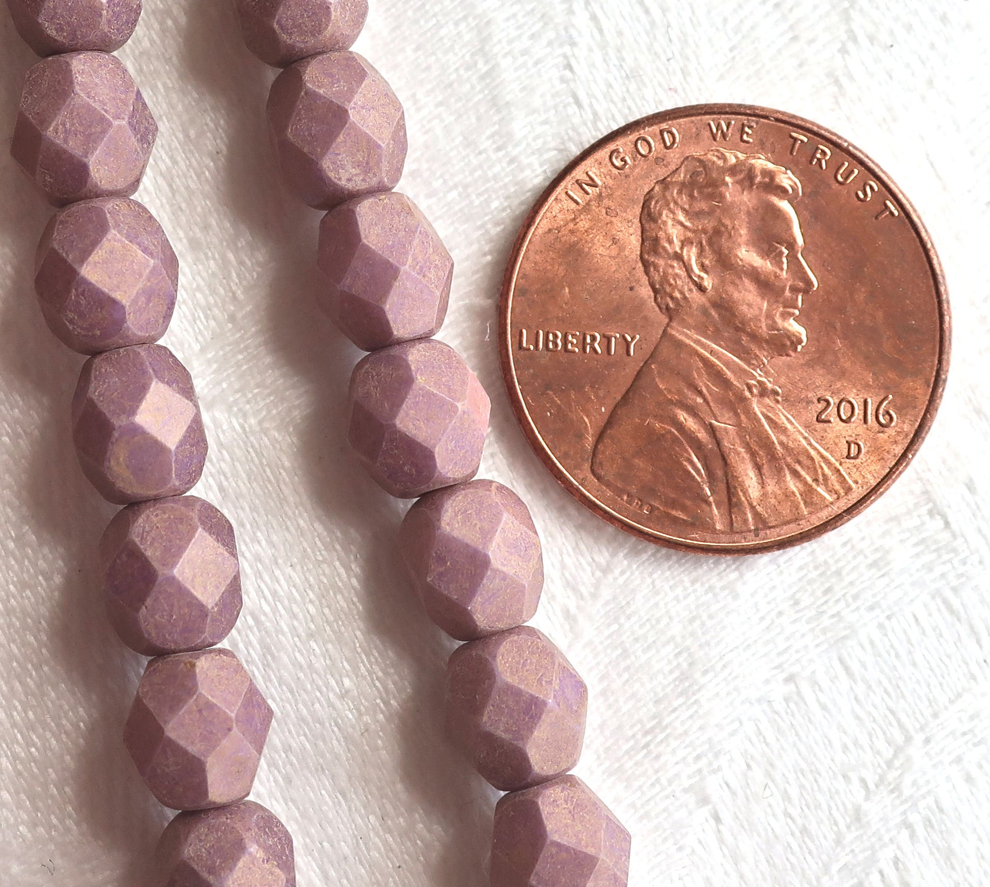 Lot of 25 6mm Pacifica Fig Czech glass beads, lavender, lilac, mauve, pink, purple, faceted, firepolished beads C8601 - Glorious Glass Beads