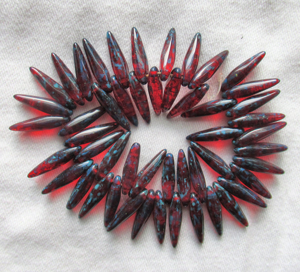 Lot of 50 Czech glass thorn beads - 4 x 15mm - transparent ruby red with a piacsso finish -side drilled thorns C56150