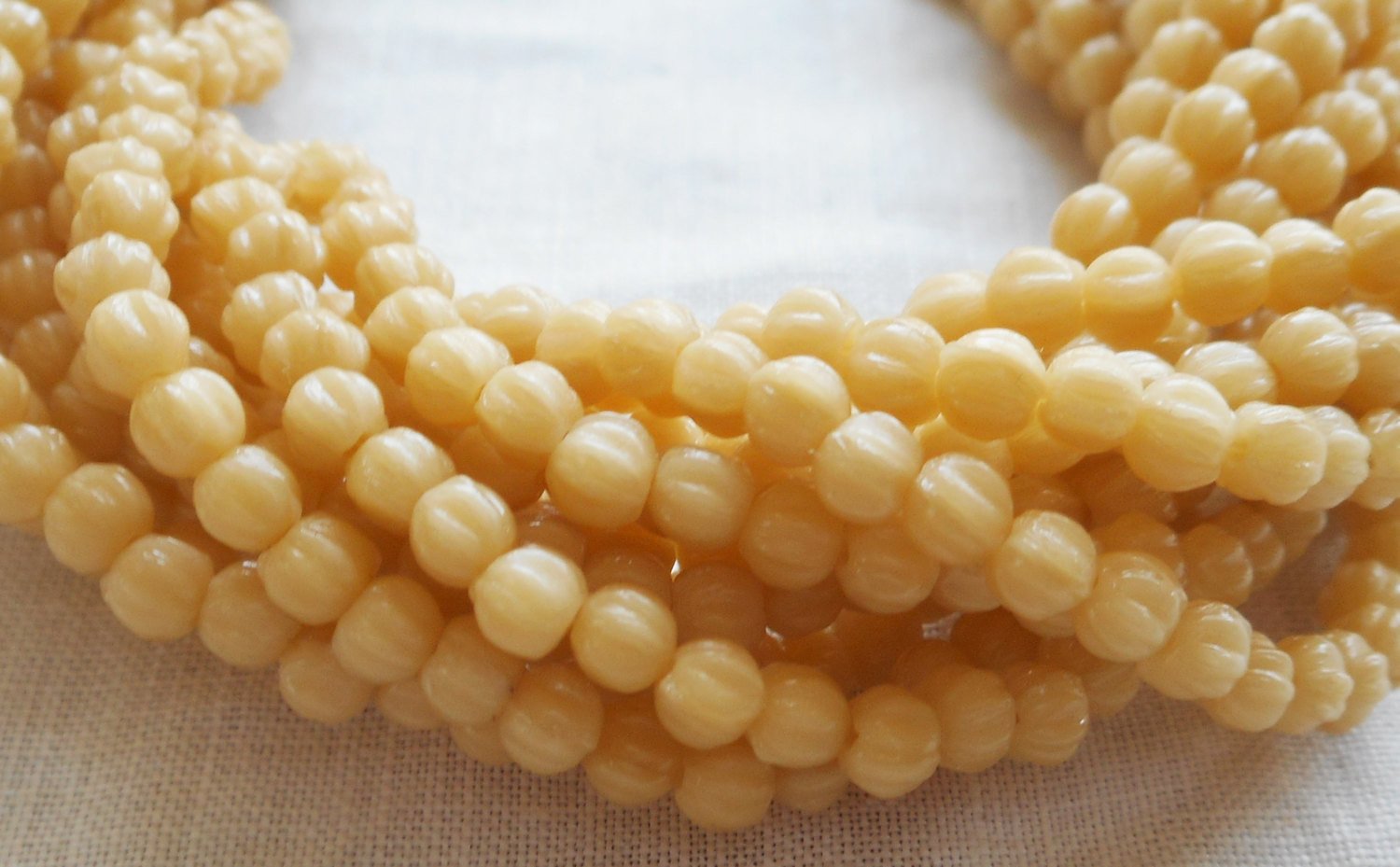 Lot of 100 3mm Antique Beige melon beads, neutral Czech pressed glass beads C93150 - Glorious Glass Beads