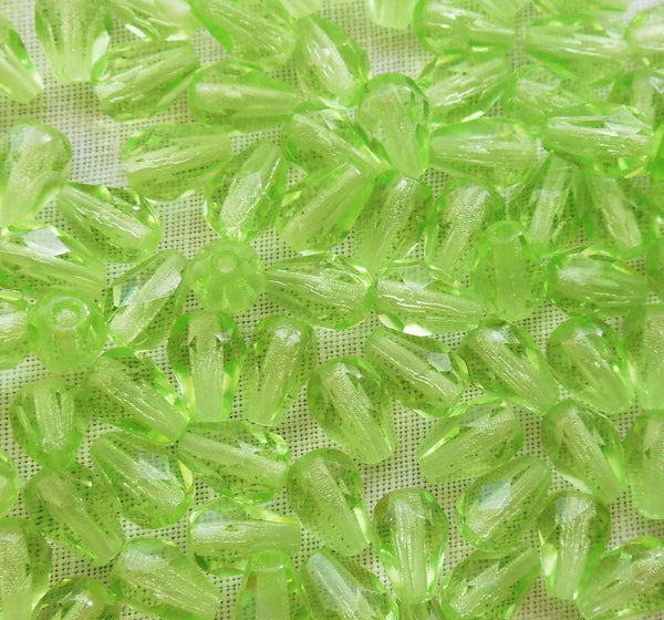 Lot of 25 7 x 5mm Peridot Green teardrop Czech glass beads, faceted firepolished beads C3601 - Glorious Glass Beads