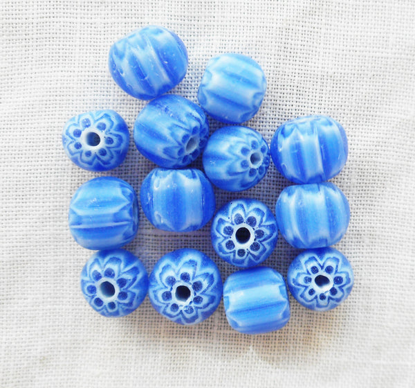 Lot of 25 blue and white striped chevron glass Beads 6 x 7mm C1401 - Glorious Glass Beads