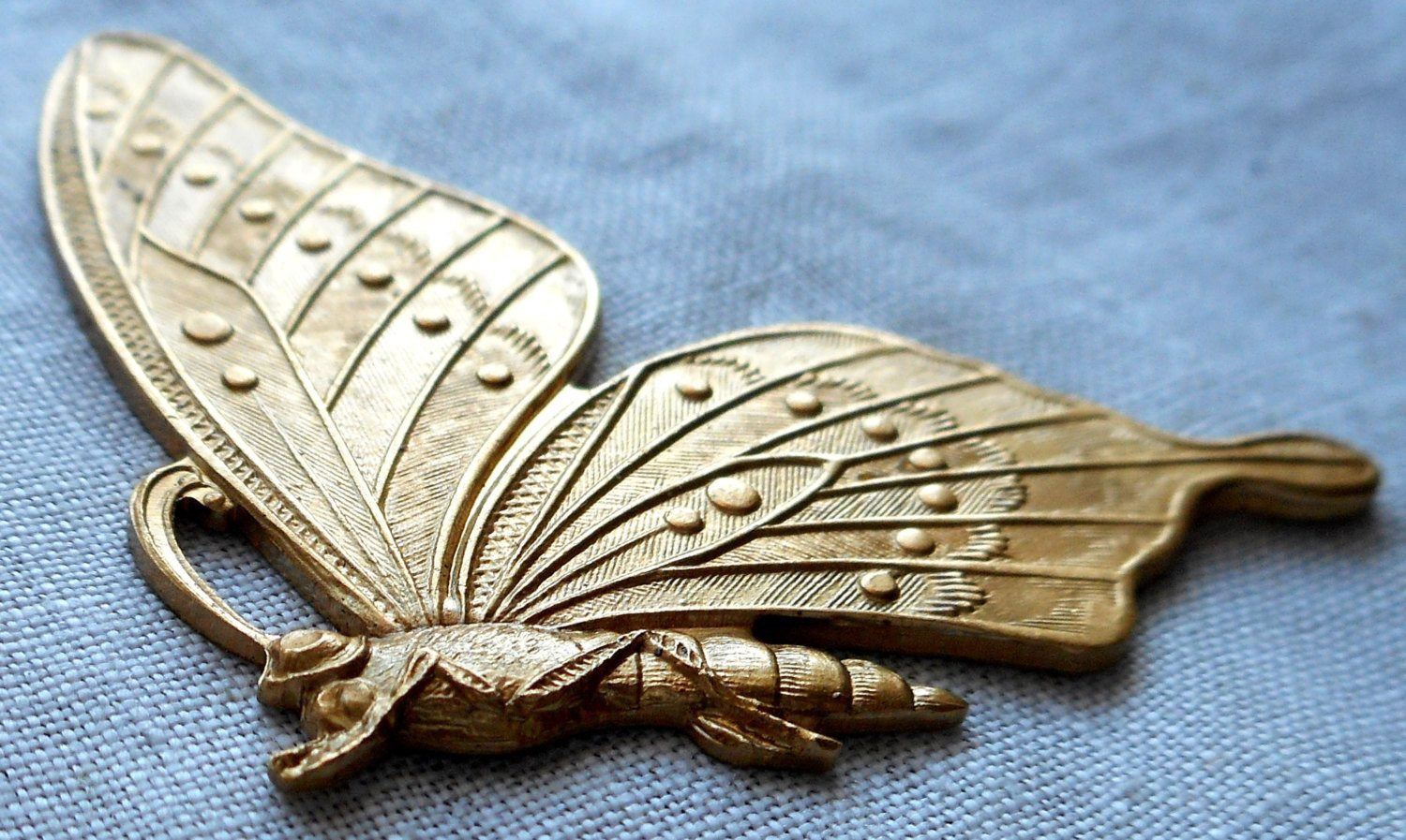 One raw brass stamping, art nouveau, Victorian butterfly, pendant, charm,  connector, 47mm x 28mm, USA made, C02101